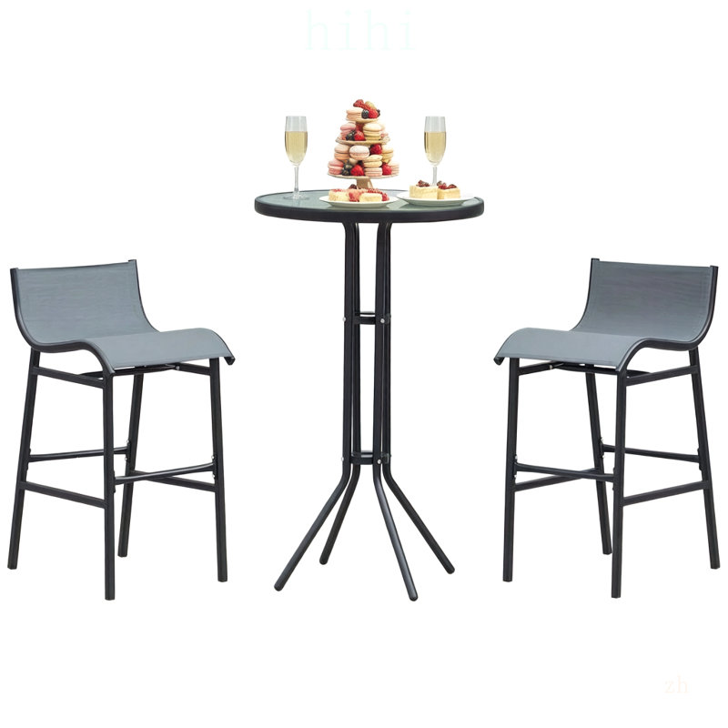Ensemble bistro moderne avec table en verre trempé et chaises en filet, parfait pour une utilisation extérieure et intérieure, durable et élégant