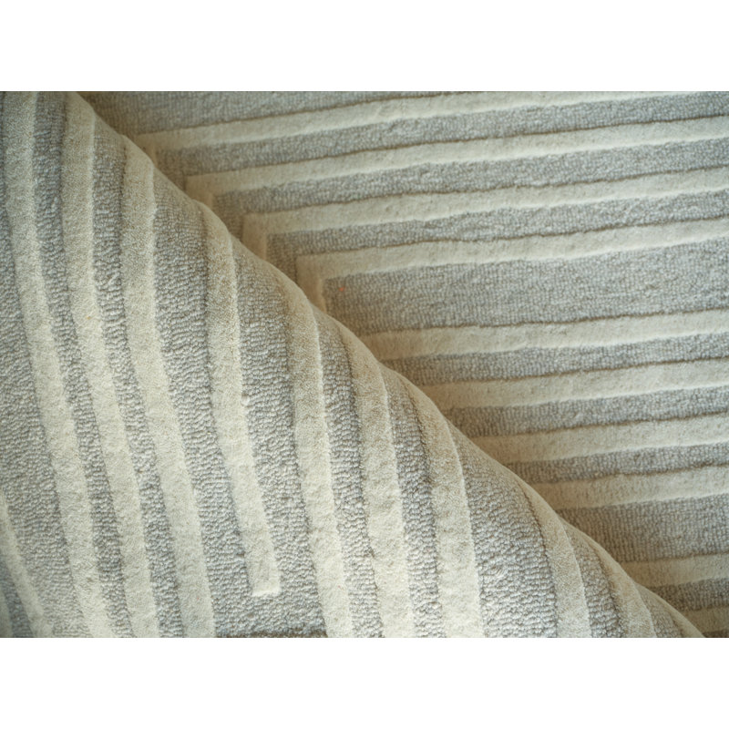 Teton Handmade New Zealand Wool Silver/Ivory Area Rug, Rectangle 10' x 14'