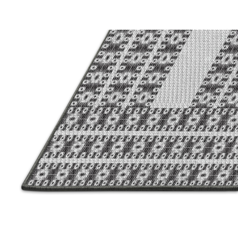 Tapis noir/blanc cassé tissé à la machine, Rectangle 5 pi x 7 pi