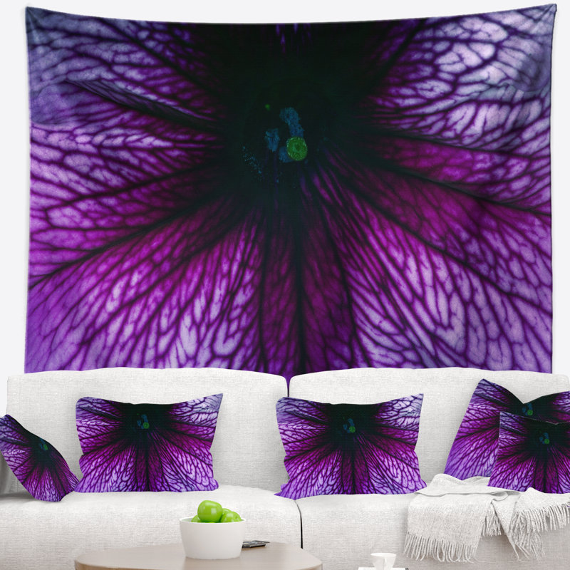 Tapisserie abstraite à motif floral mauve, H 32 po x l 39 po
