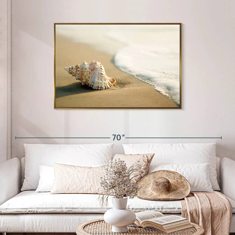 Coquillage sur la plage, Cadre flottant doré, 43 po x 29 po