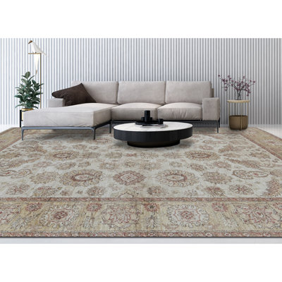 Sultanabad Wool Oriental Indoor Rug