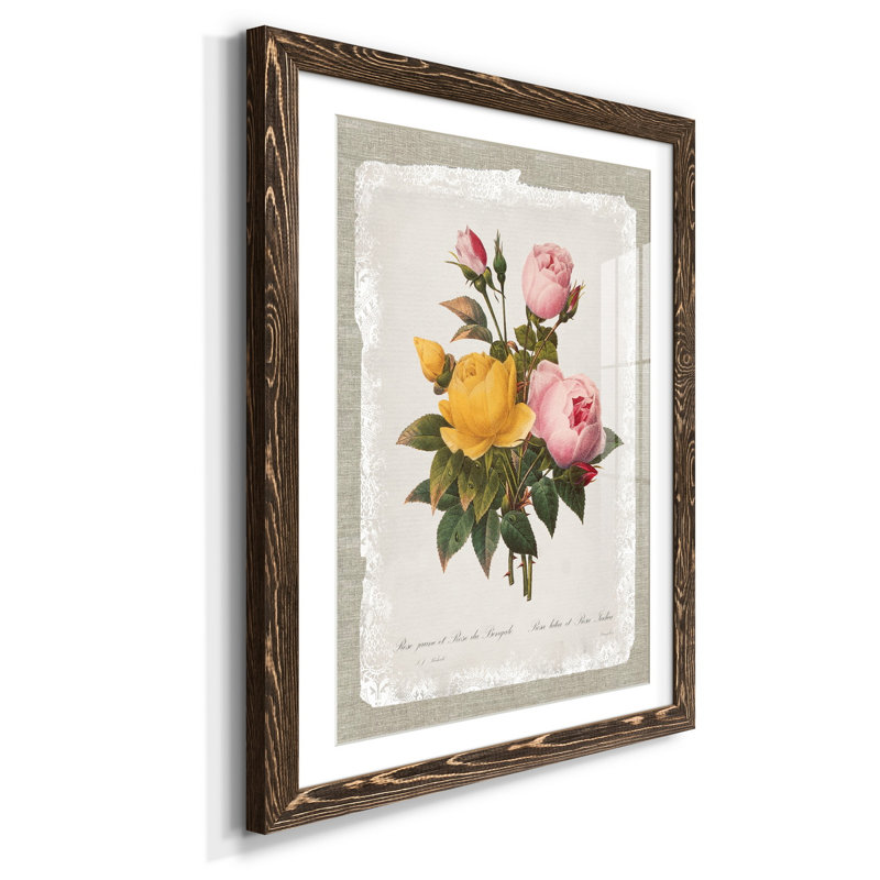 «Botanical Bouquet Roses», reproduction d'art graphique sur papier encadré, H 44 po x l 31 po x P 1 po, Noyer