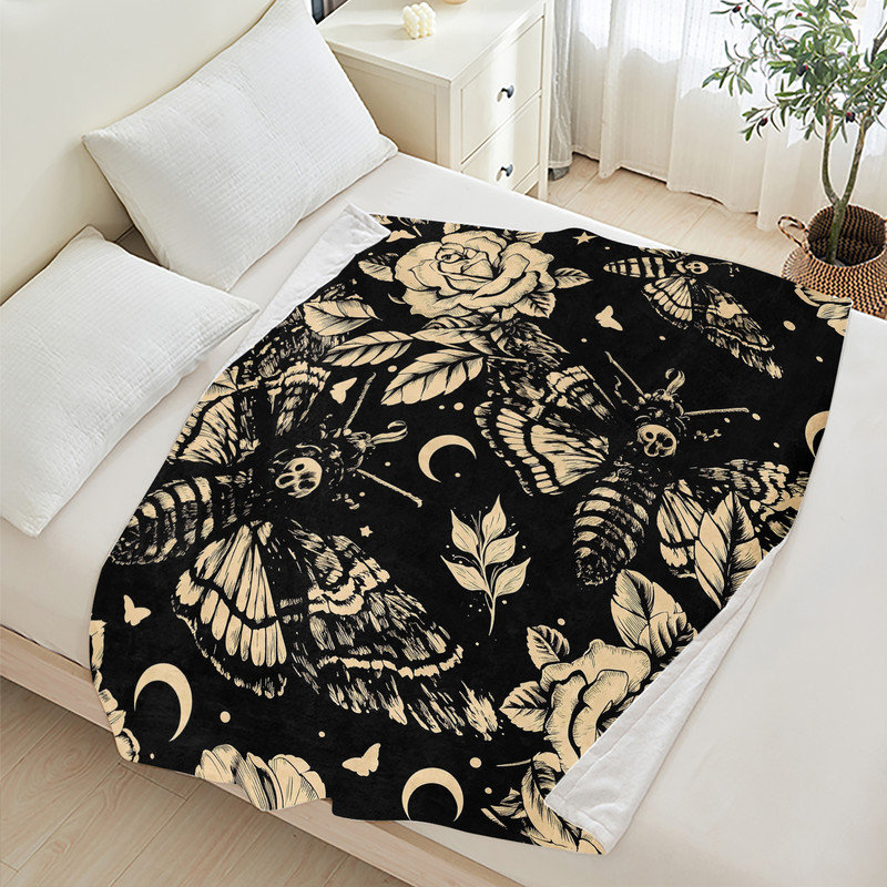 Jeté en flanelle JYK Halloween, Death Moth Roses