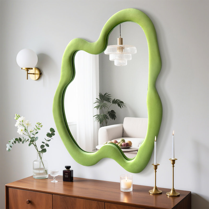 Miroir mural décoratif de forme irrégulière avec cadre enveloppé de velours, Vert, 32 po x 24 po