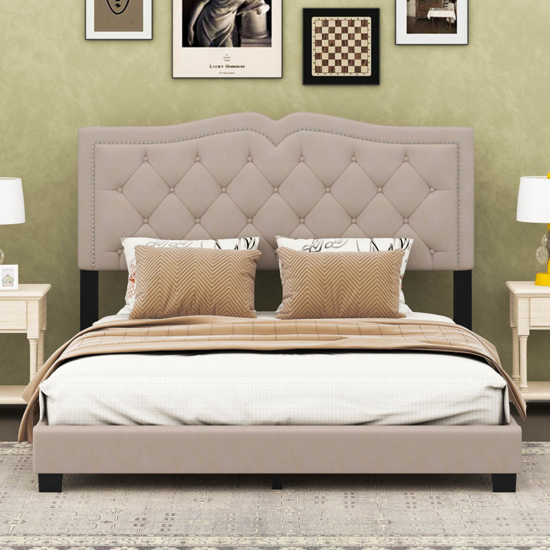 Lit à panneau tapissier Nikula, Beige, Grand