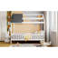 Lit simple en bois avec clôture, blanc