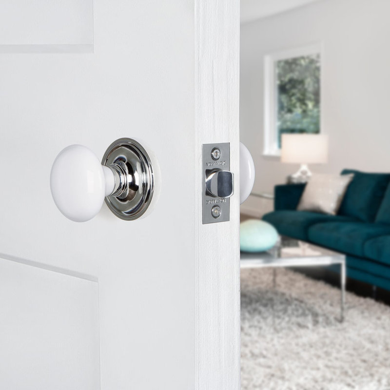 Rosette classique avec bouton de porte en porcelaine blanche, Chrome brillant, 2,375 po