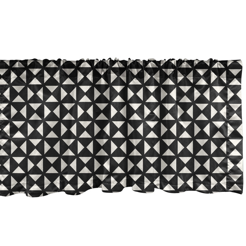 Ensemble de 2 triangles basiques Ambesonne, L 54 po x L 12 po