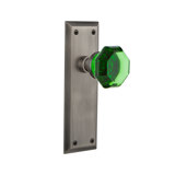 New York Plate with Waldorf Emerald Door Knob