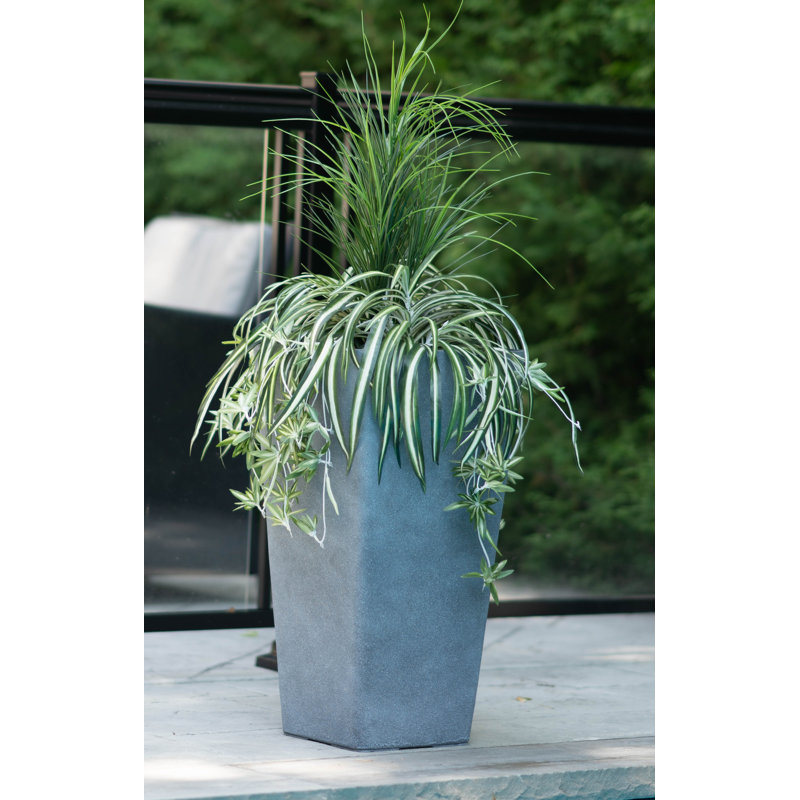 Acerra Square Taper Planter, Gray