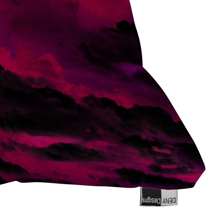 Coussin décoratif Caleb Troy Raspberry Storm Clouds, 18 po x 18 po