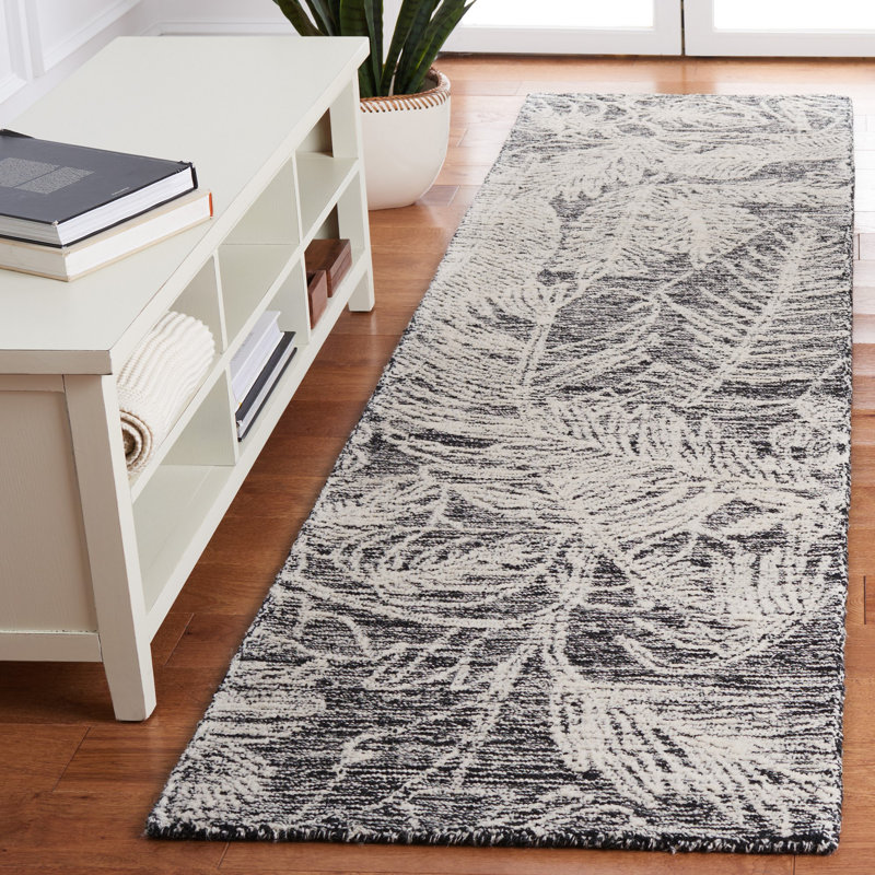Yeal Hand Tufted Wool/Cotton Floral Rug in Black/Ivory, Runner 2'3" x 9'