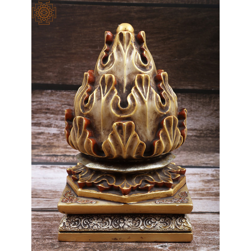Figurines & Sculptures