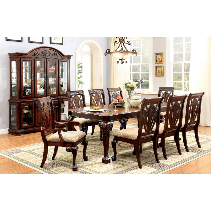 Olaughlin Extendable Dining Table