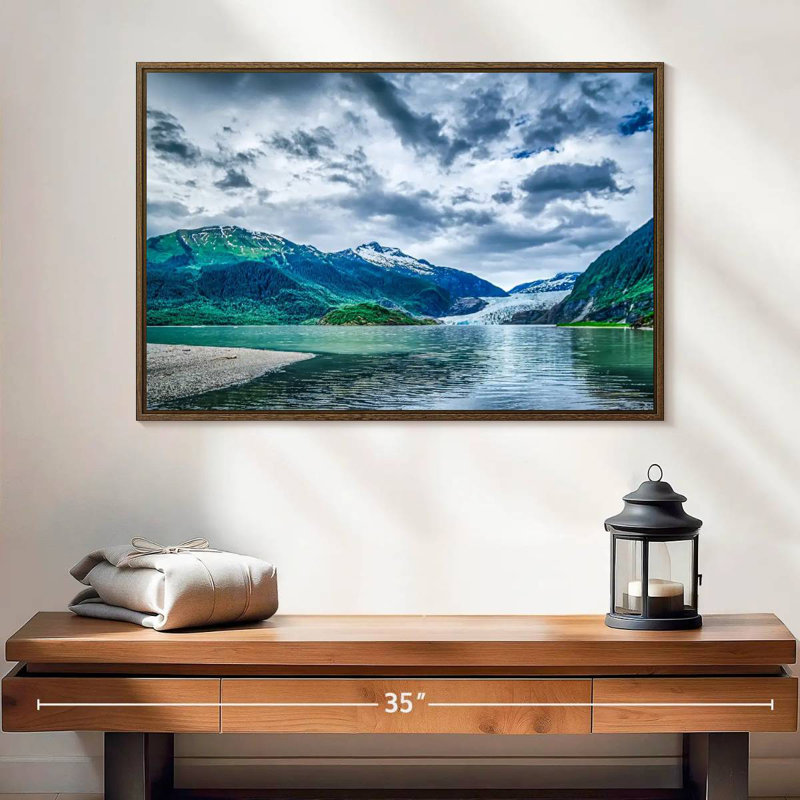 Scène de montagne en Alaska, 25 po x 17 po, Cadre flottant noyer