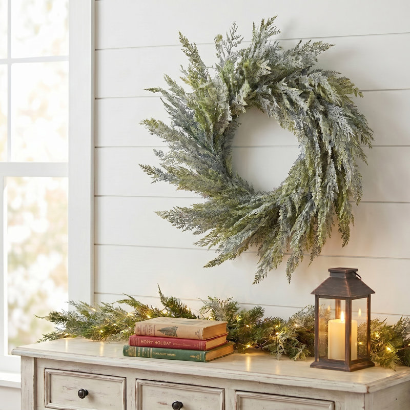 Couronne de cèdre glacé 26 po, 26"
