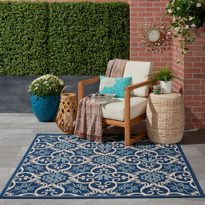 Machine-Woven Stain Resistant Floral Area Rug