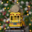 Bus scolaire avec arbre de noël