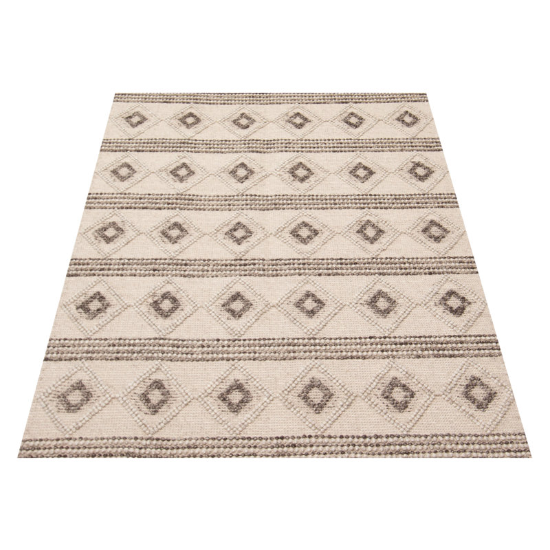 Tapis crème Baltierra 4 pi 11 po x 7 pi 2 po