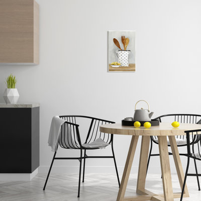 «Lemons & Utensils Kitchen» par Janet Tava - peinture à cadre flottant