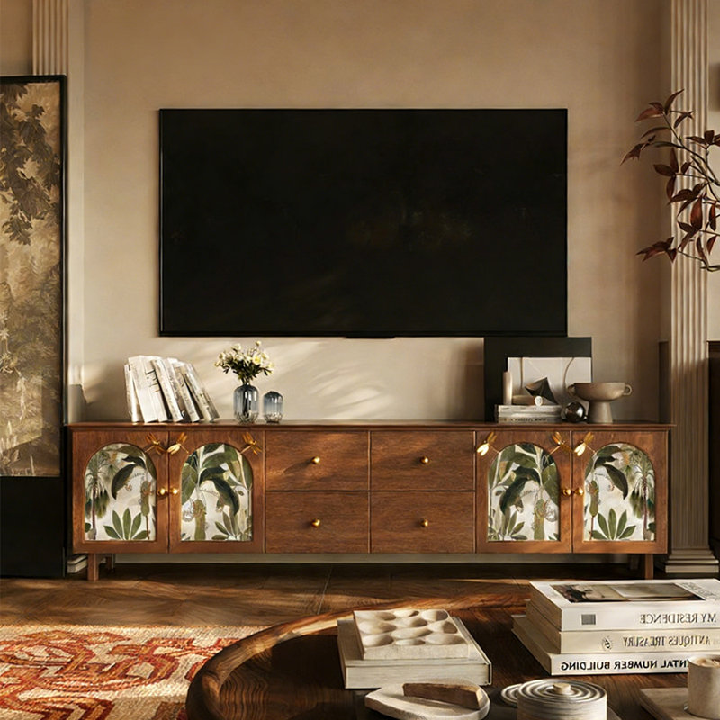 Meuble télé de style médiéval américain