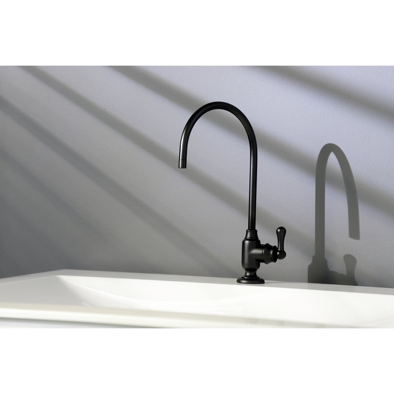 Robinet de filtration d'eau monocommande à 1 trou Kingston Brass Royale, Noir mat