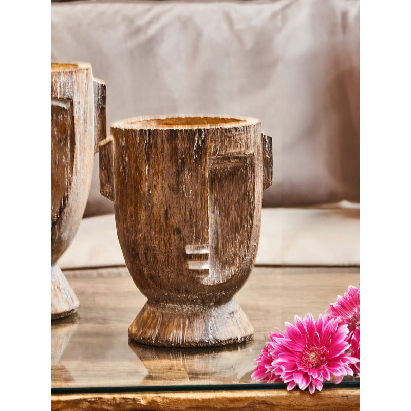 Dedria Statue Planter, Brown, 28cm H x 22.5cm W x 19.5cm D