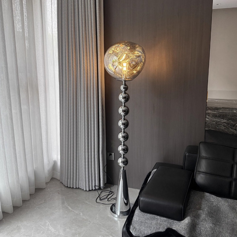 Fer argenté + lampes sur pied en acrylique