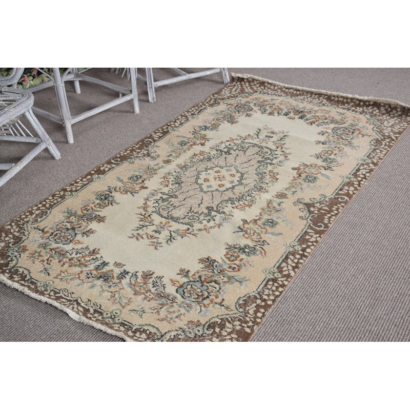 Tapis turc rétro floral beige Oushak idéal pour les espaces de chambre à coucher et de salon