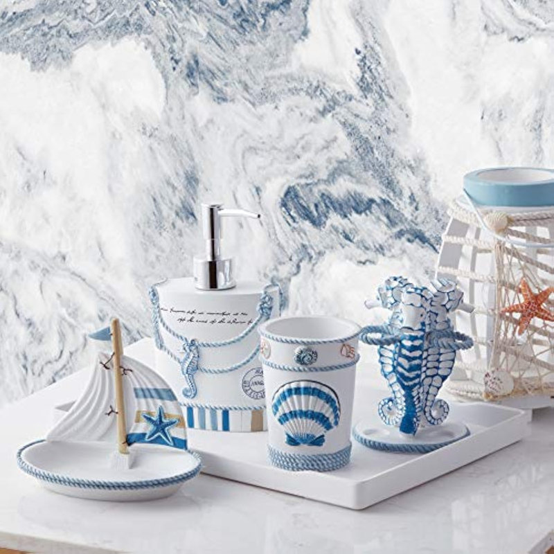 Bathroom accessory set