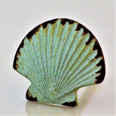 Scallop Shell Knob in Sea Green Pewter