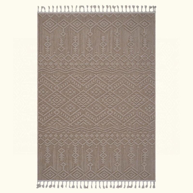 Traditional Indoor/Outdoor Area Rug, Stain-Resistant And Non-Shedding For Versatile Use, Rectangle 5'3" x 7'6"