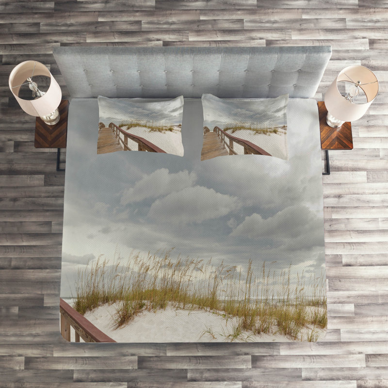 Island Coastal Polyester Coverlet, Queen Bedspread + 2 Shams