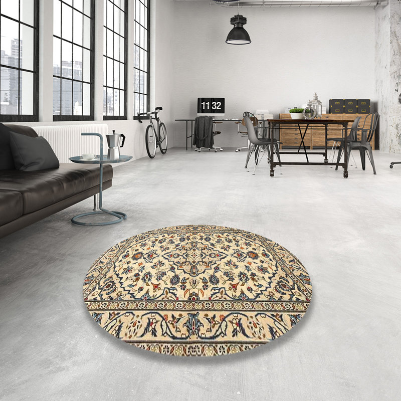 Oriental Indoor Rug, Round 3'