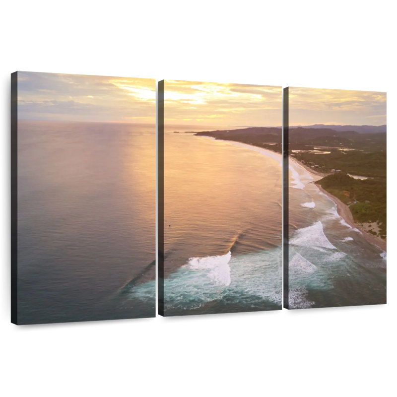 Plage de surf Gillard au Nicaragua, H 24 po x l 38 po