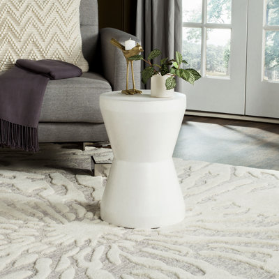 Outdoor Cybele Concrete Stool