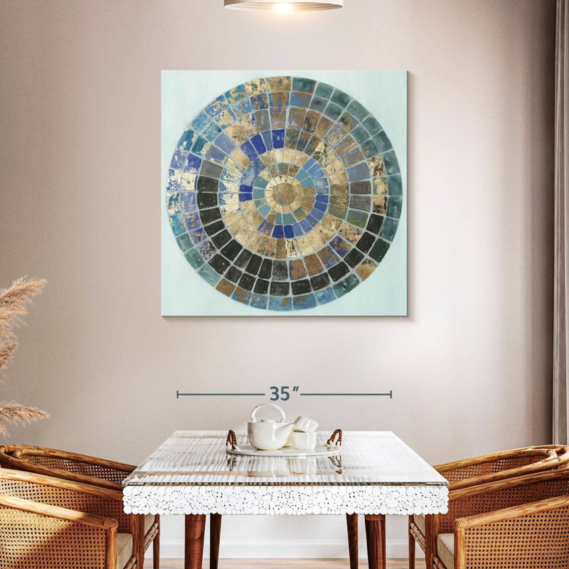 Avery Ionic, 39" H x 39" W