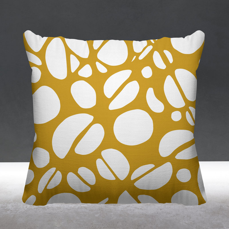 Coussin décoratif intérieur / extérieur Chevy Tribal Abstract, Jaune, L 17 po x H 17 po