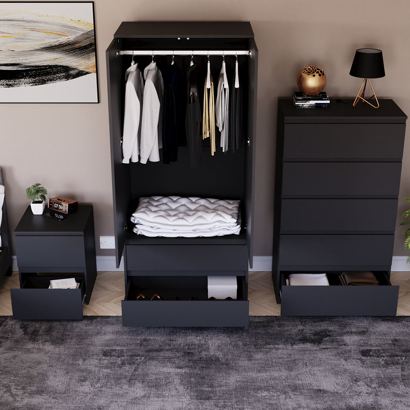 Romeon Piece Bedroom Set, Black