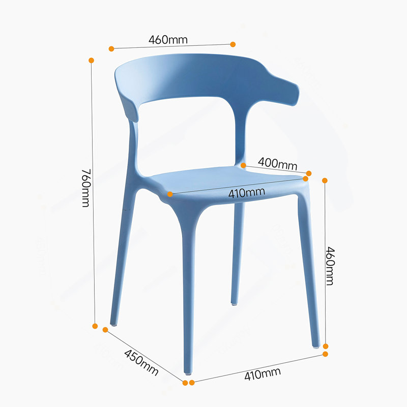 Un ensemble de 4 chaises empilées, Bleu