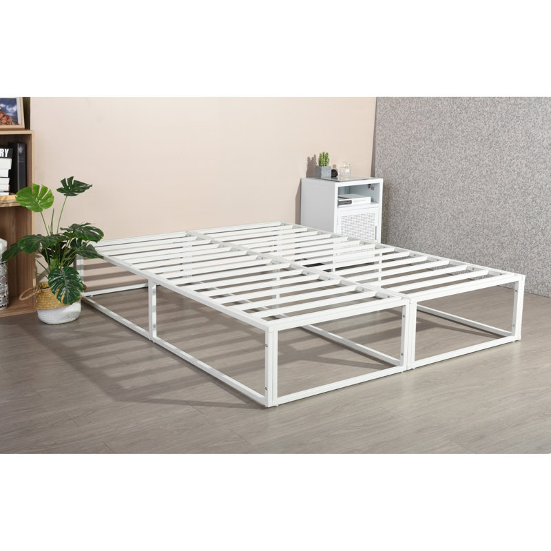 Laurent Metal Bed, White, 135 x 190cm