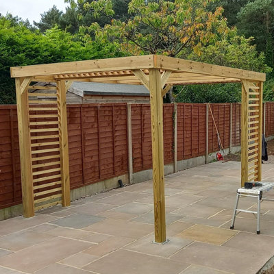 Bartosh Wood Pergola