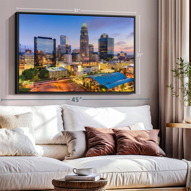 «Charlotte Canvas Print», H 25 po x l 37 po
