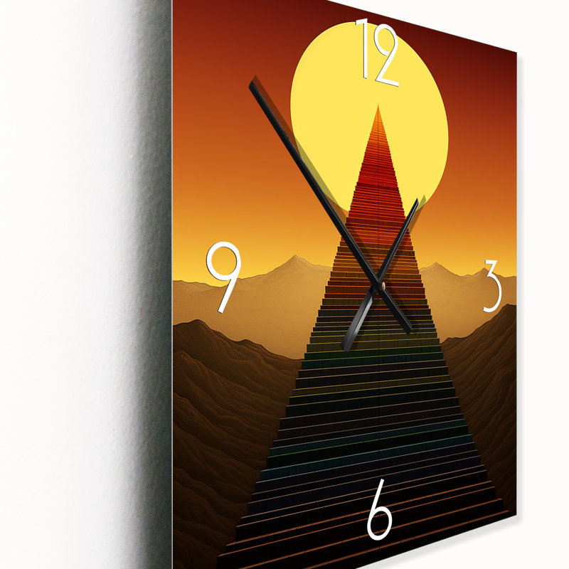 Pleine lune pleine pyramide rétro - horloge murale transitionnelle Mid-Century, Moyen