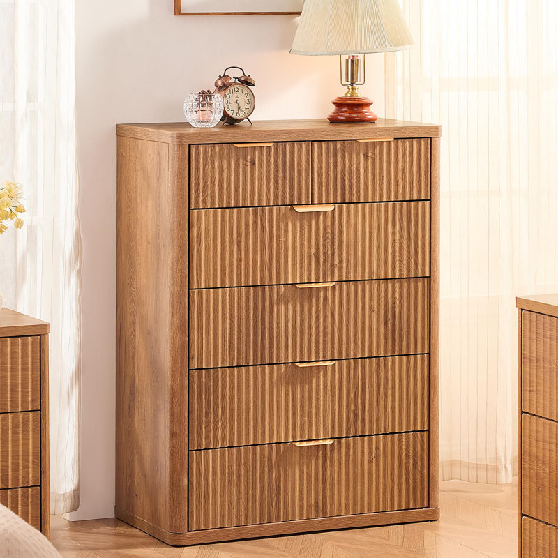 Farmhouse Fluted 6 Drawers Dresser for Bedroom, 42" Tall Modern Chest of Drawers with Metal Handle, Curved Profile Design, Wood Drawer Organizer for Bedroom, Living Room, Hallway, Entryway