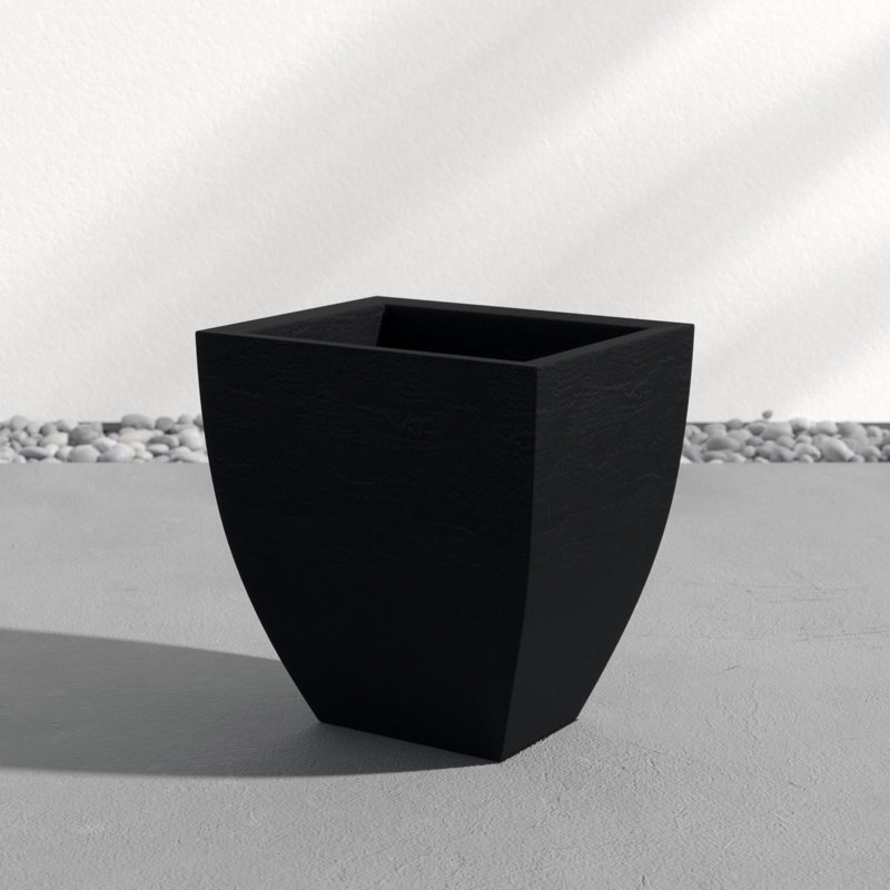 Pot à fleur en plastique Blyth, Noir