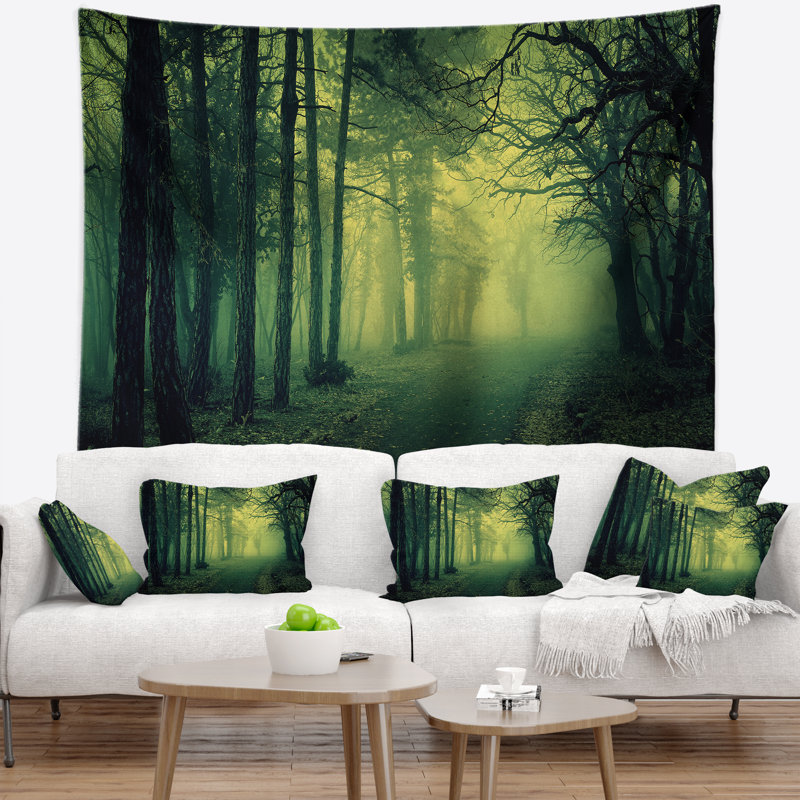 Tapisserie verte feu vert, H 50 po x l 60 po