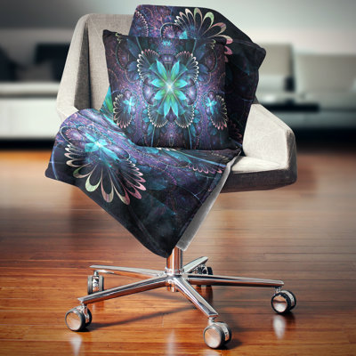 Art numérique fractal fleur bleue - coussin imprimé floral