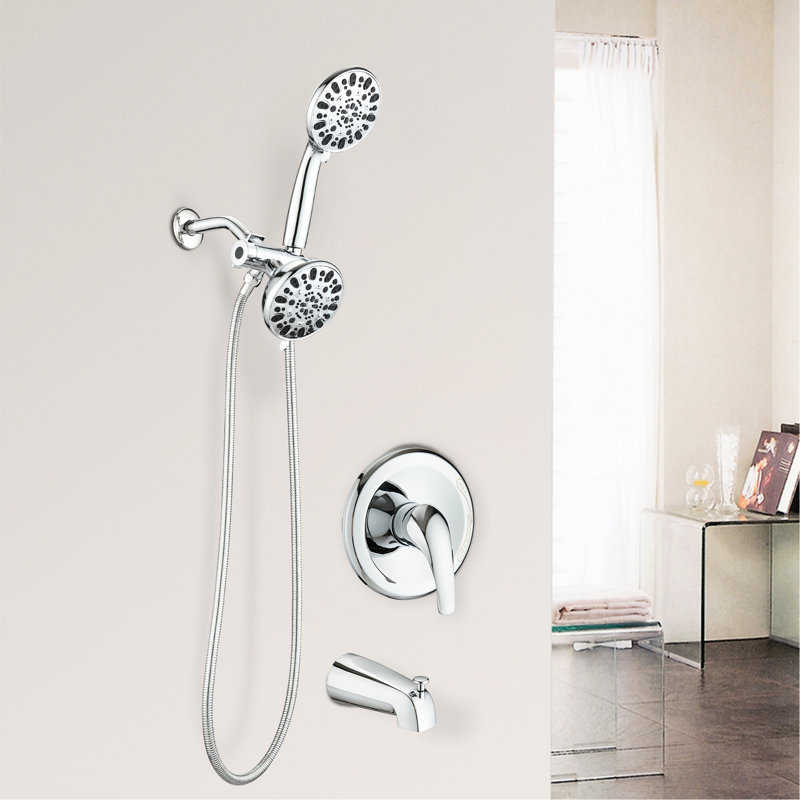 Double douche 2 en 1 avec bec de baignoire - robinet de robinet haut. Douchette à main avec 7 réglages de jet. . Fabrication entièrement en métal. 1,8 gallon par minute. Boyau 59 po. Système de raccordement 1/2 po